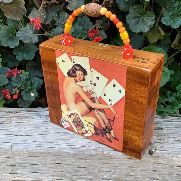 Vintage pinup girl rockabilly cigarbox purse - Picture 11 of 12